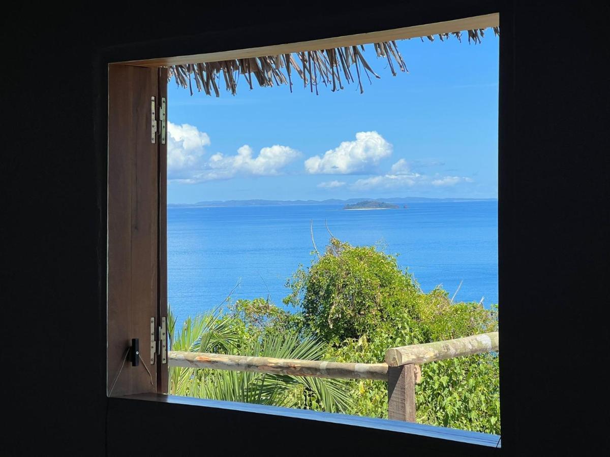 Canopee Lodge Nosy Komba Exteriör bild